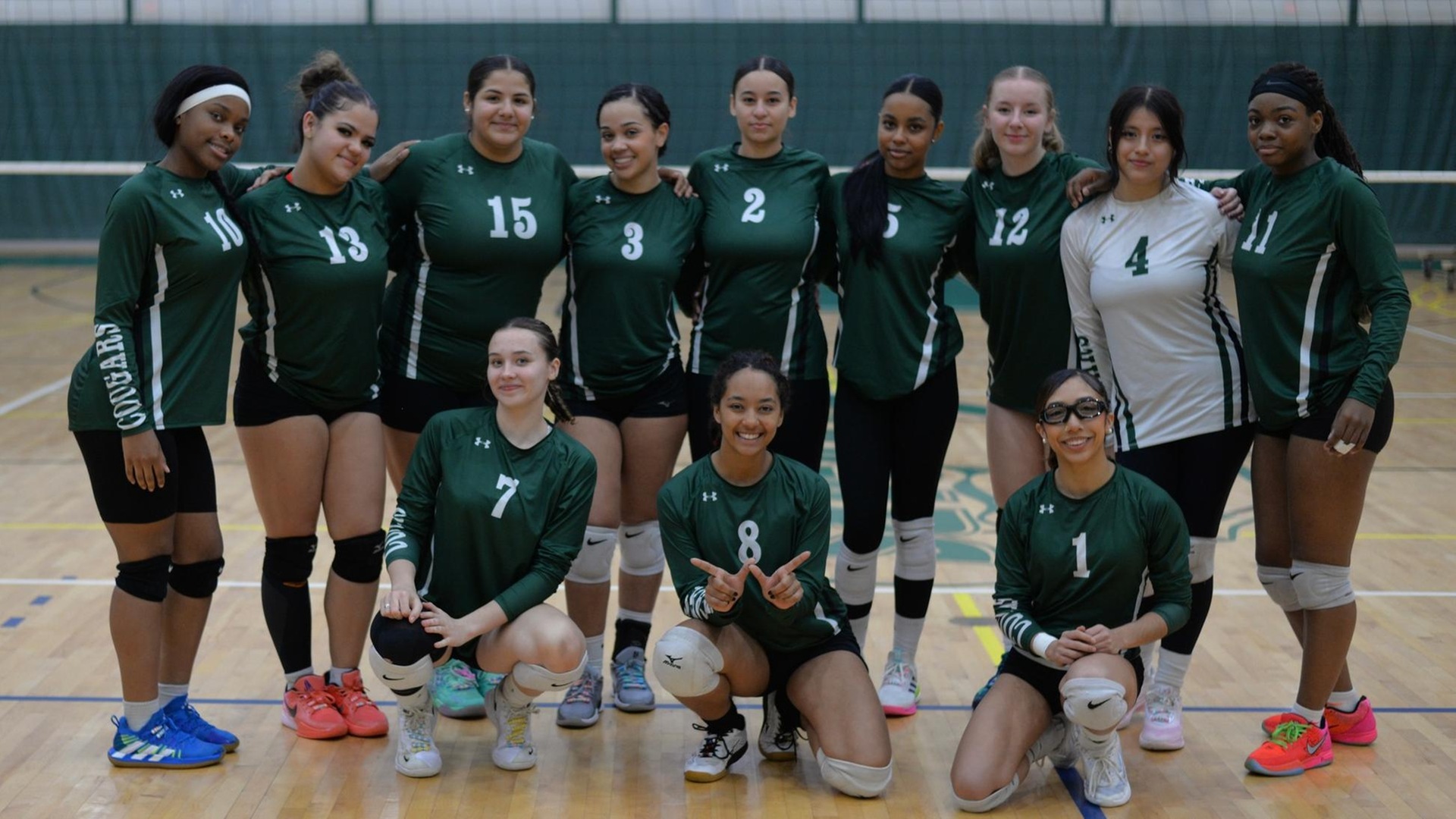 Women&rsquo;s Volleyball Triumphant on Sophomore Night