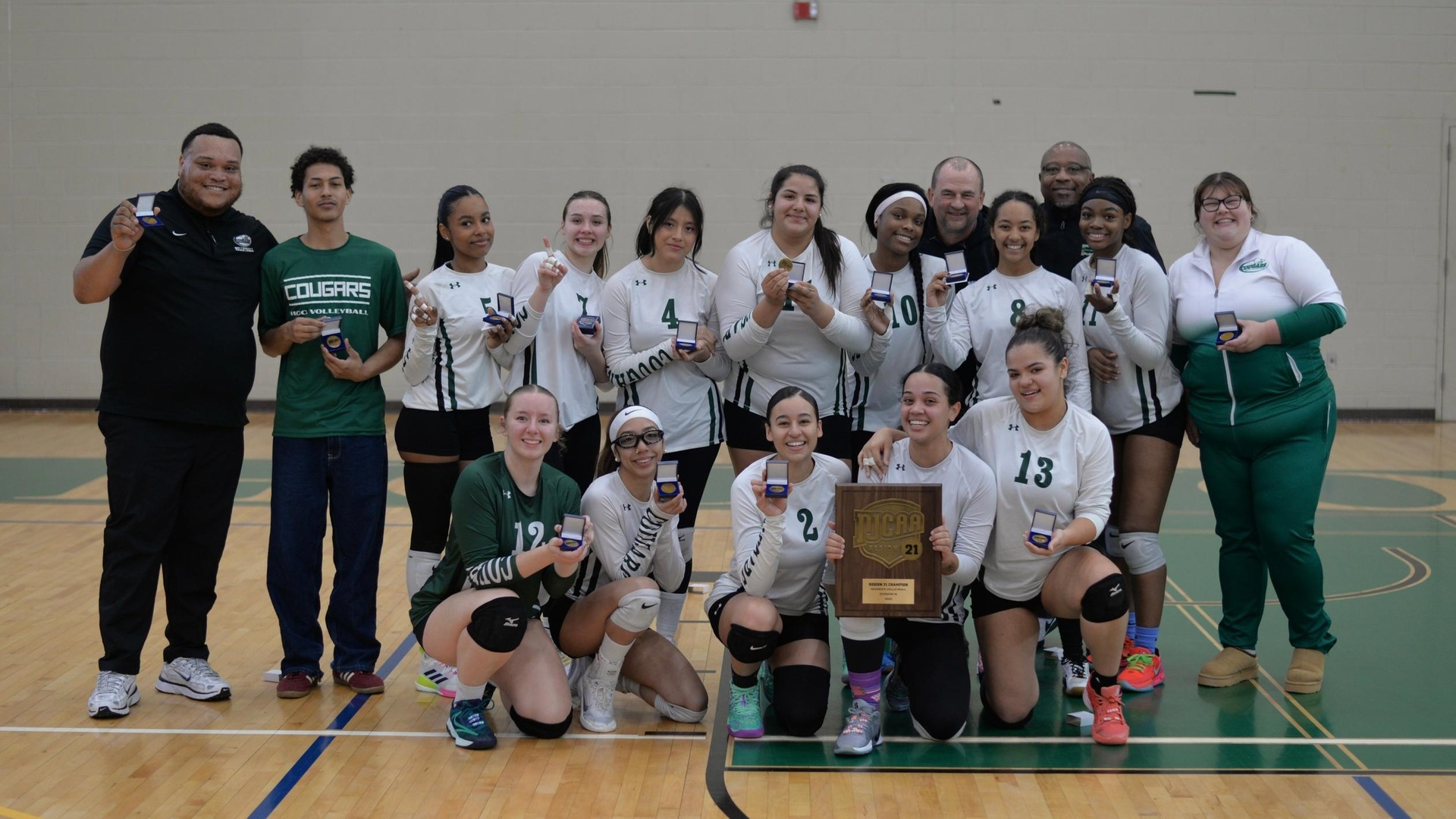 Women&rsquo;s Volleyball Claims New England Championship